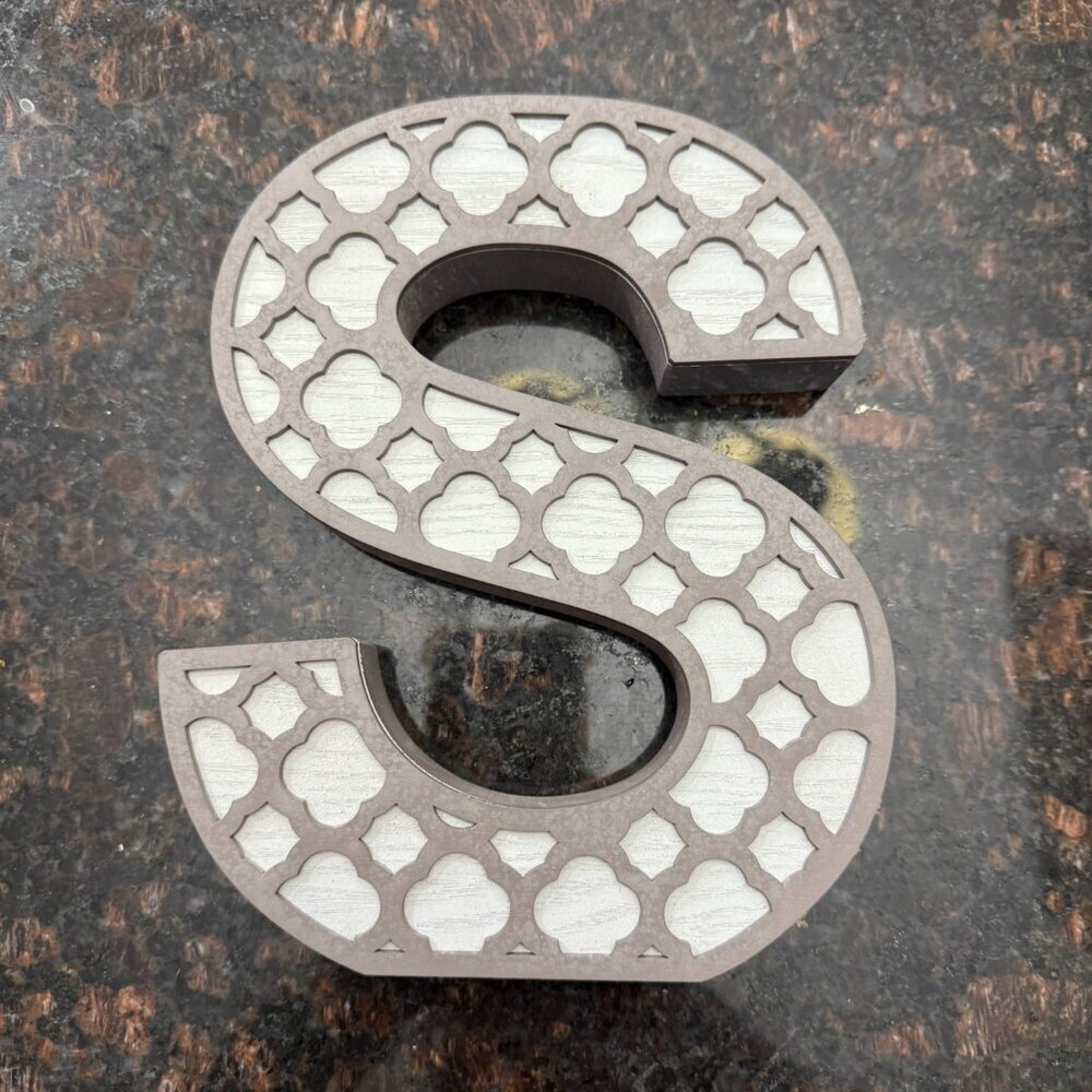 "S" decorative letter - decor